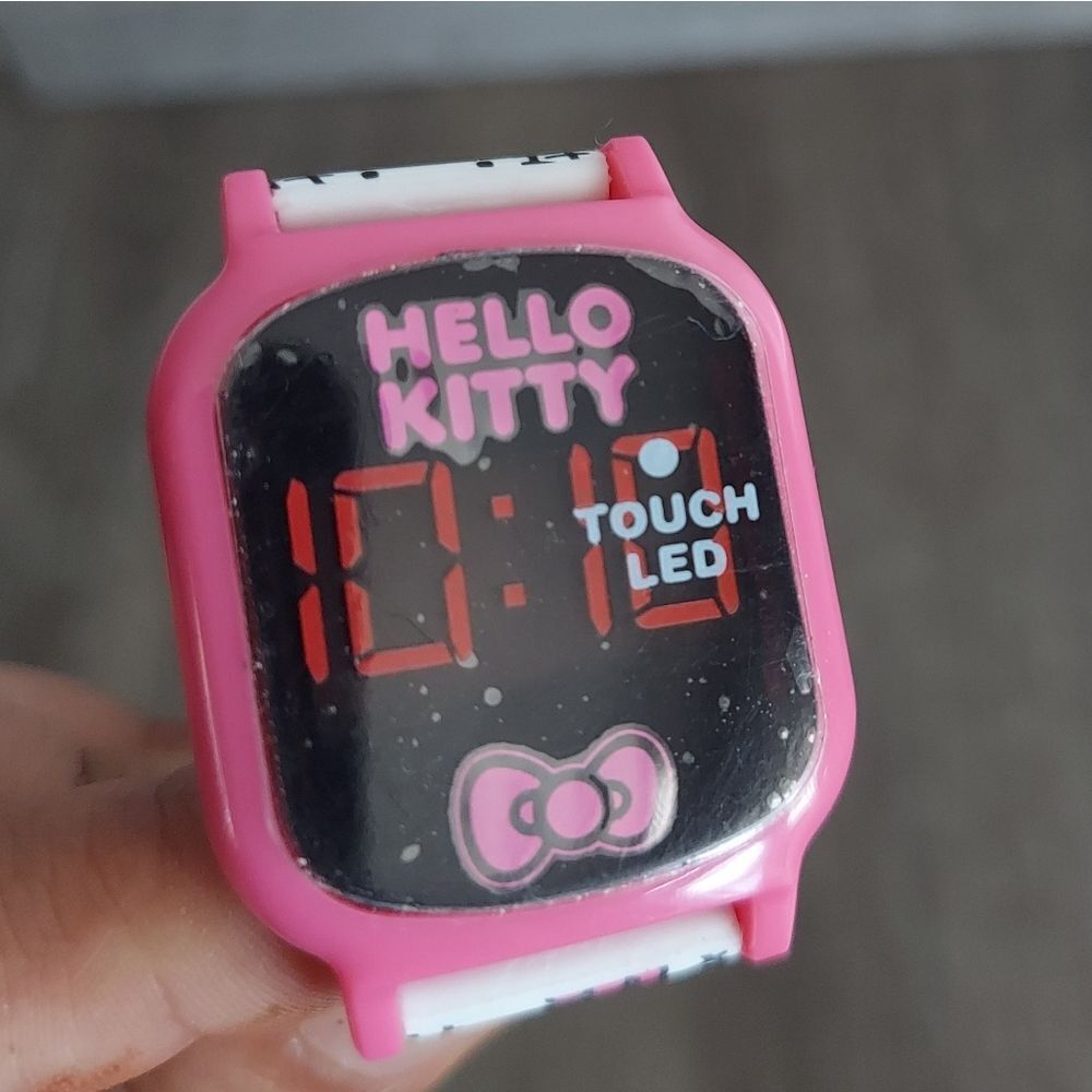 Hello Kitty Kids' LED Watch - Picture 5 of 6